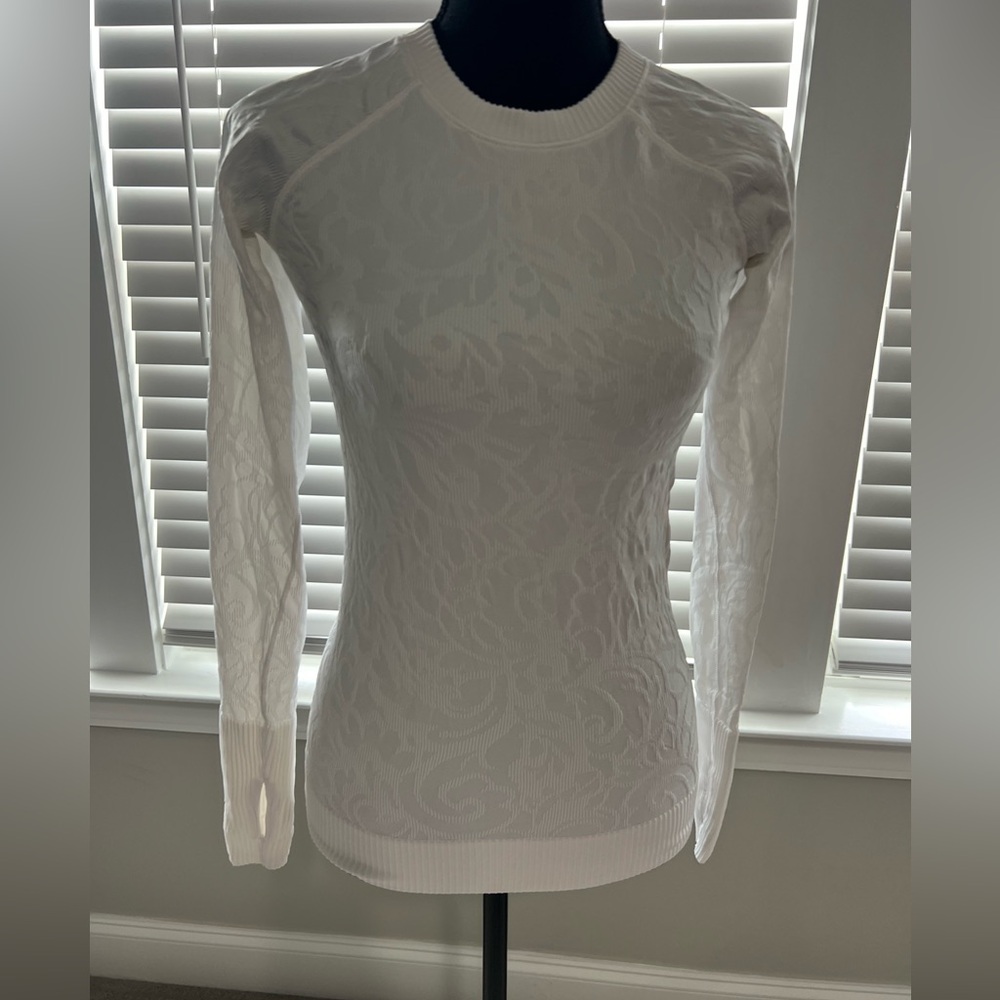 Lululemon thick white top!